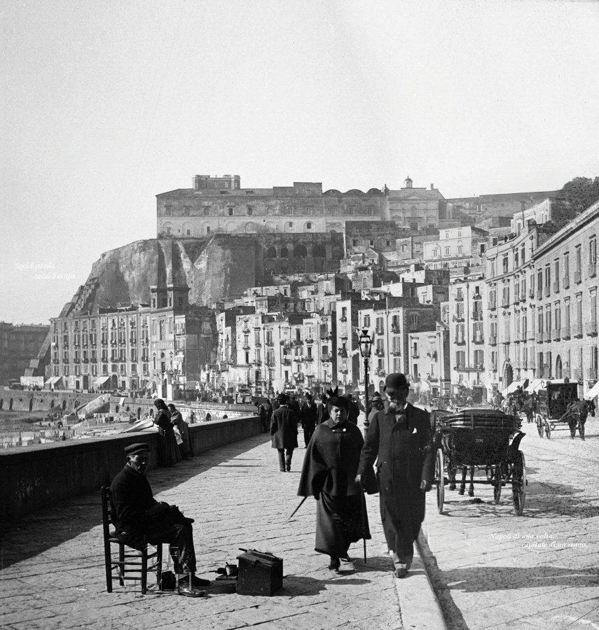 Casa Vacanze Serapide 13 a Santa Lucia Napoli foto fine 800