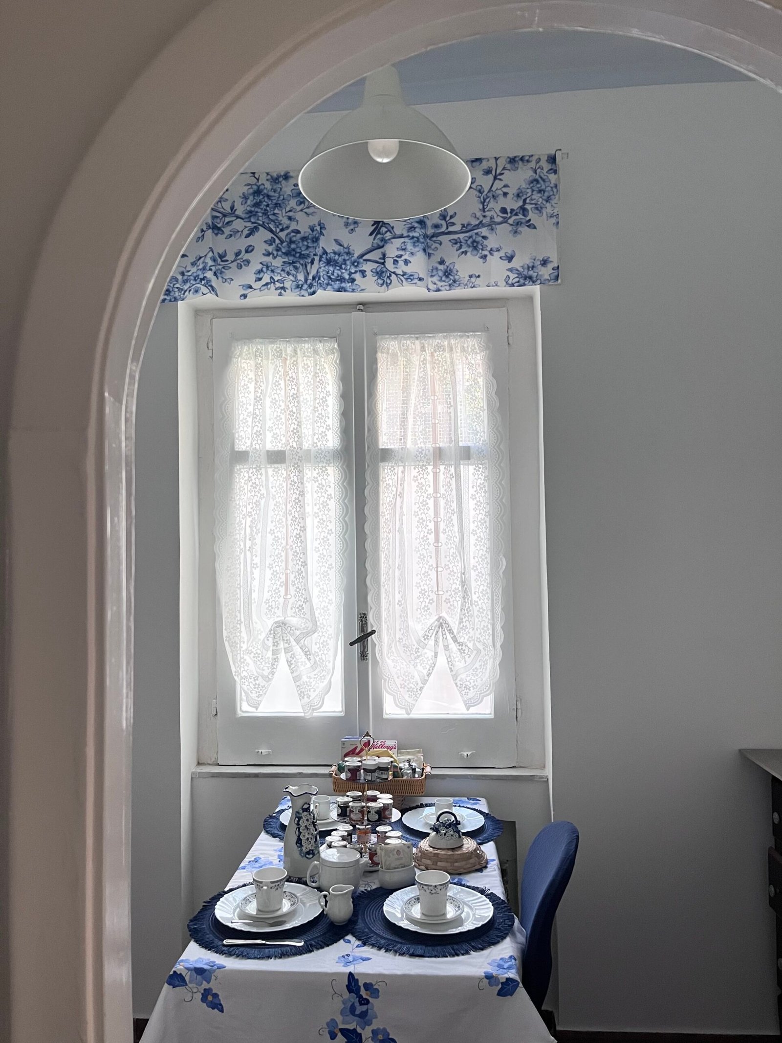 Casa Vacanze Serapide 13 a Santa Lucia Napoli Cucina 